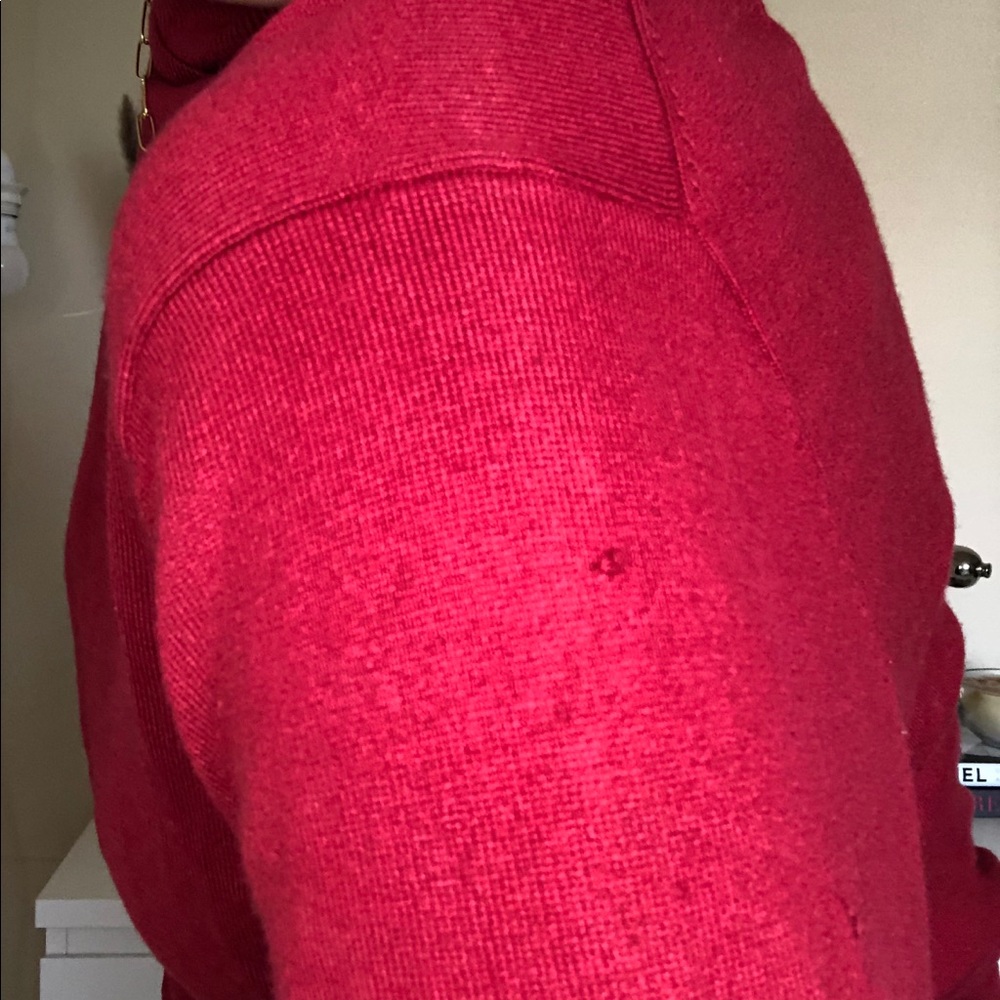 Red Liz Claiborne Turtleneck - Picture 5 of 5